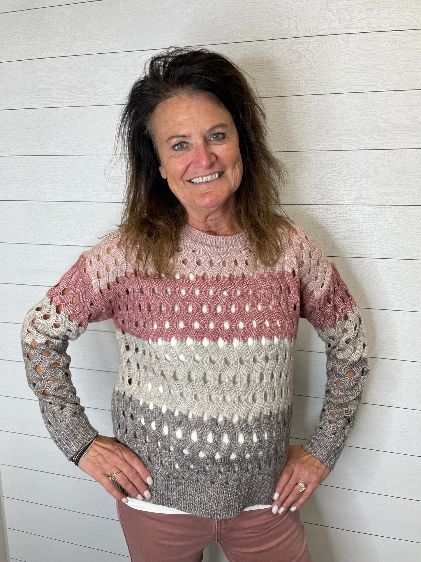 Crew-Neck Wavy Net Stitch Sweater