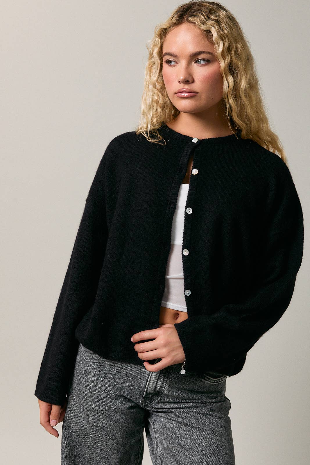 LE LIS Crew Neck Sweater Cardigan - Black