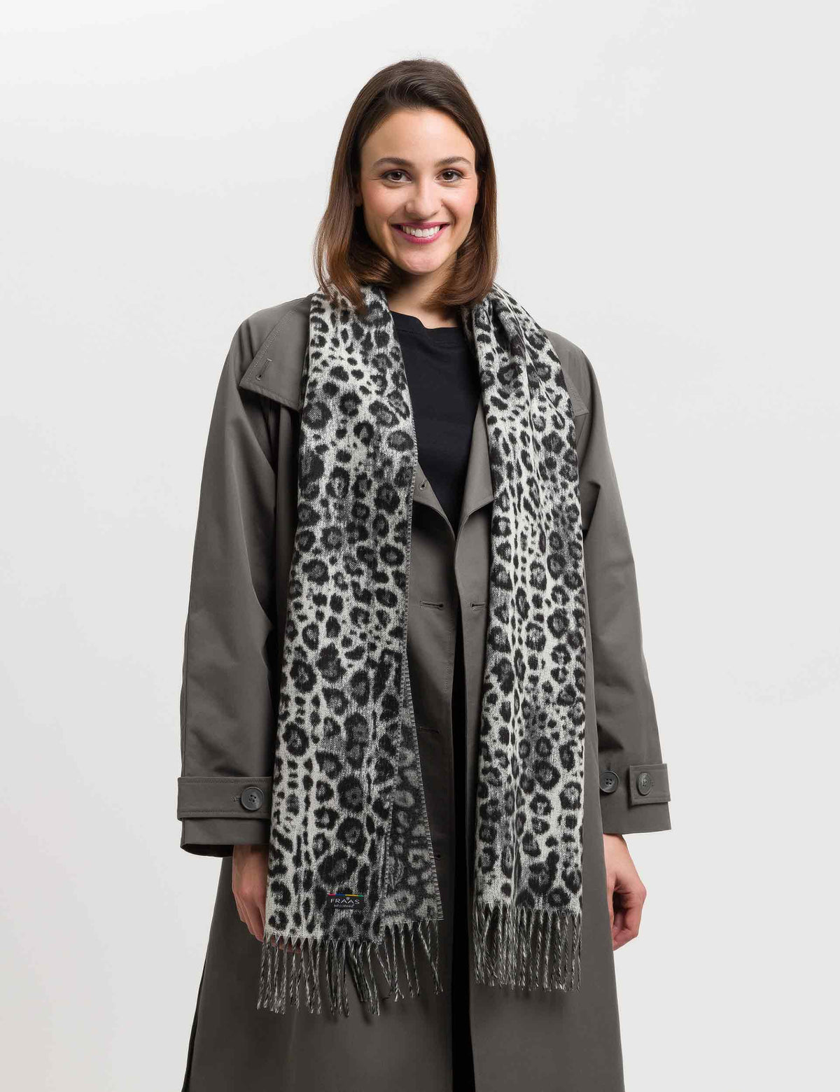 Nouveau Leo Cashmink Scarf: Camel