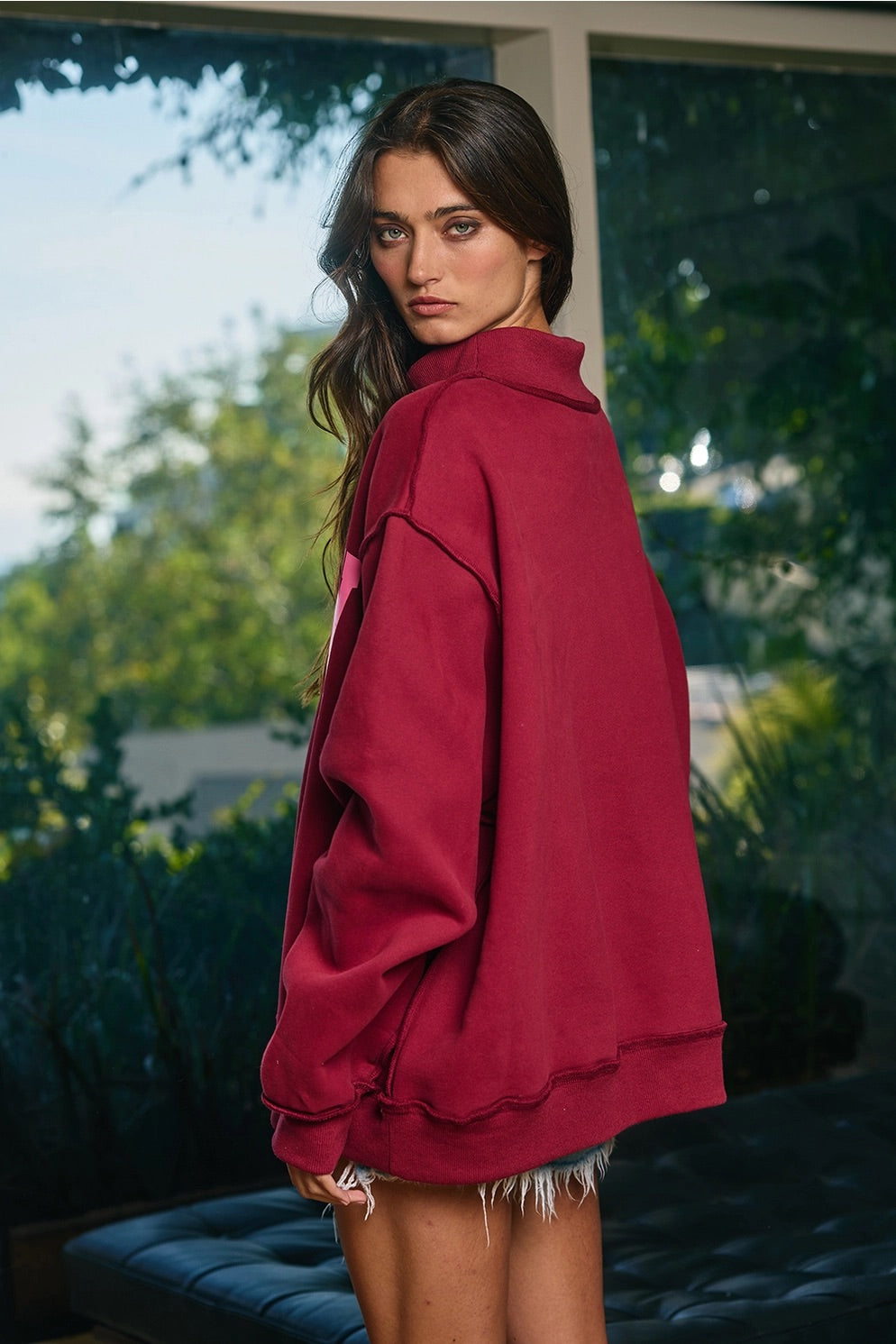 Bucketlist Dilly Dally Mockneck Sweatshirt - Burgundy
