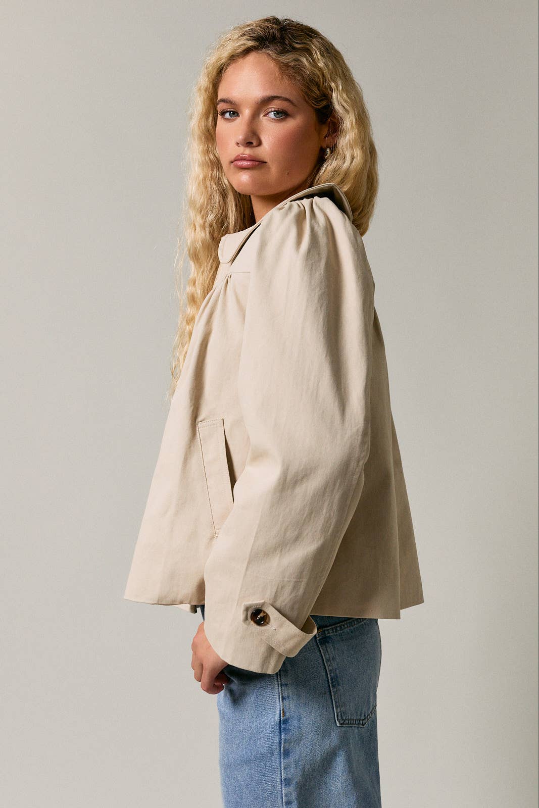 LE LIS Peter Pan Collar Ruched Jacket - Beige