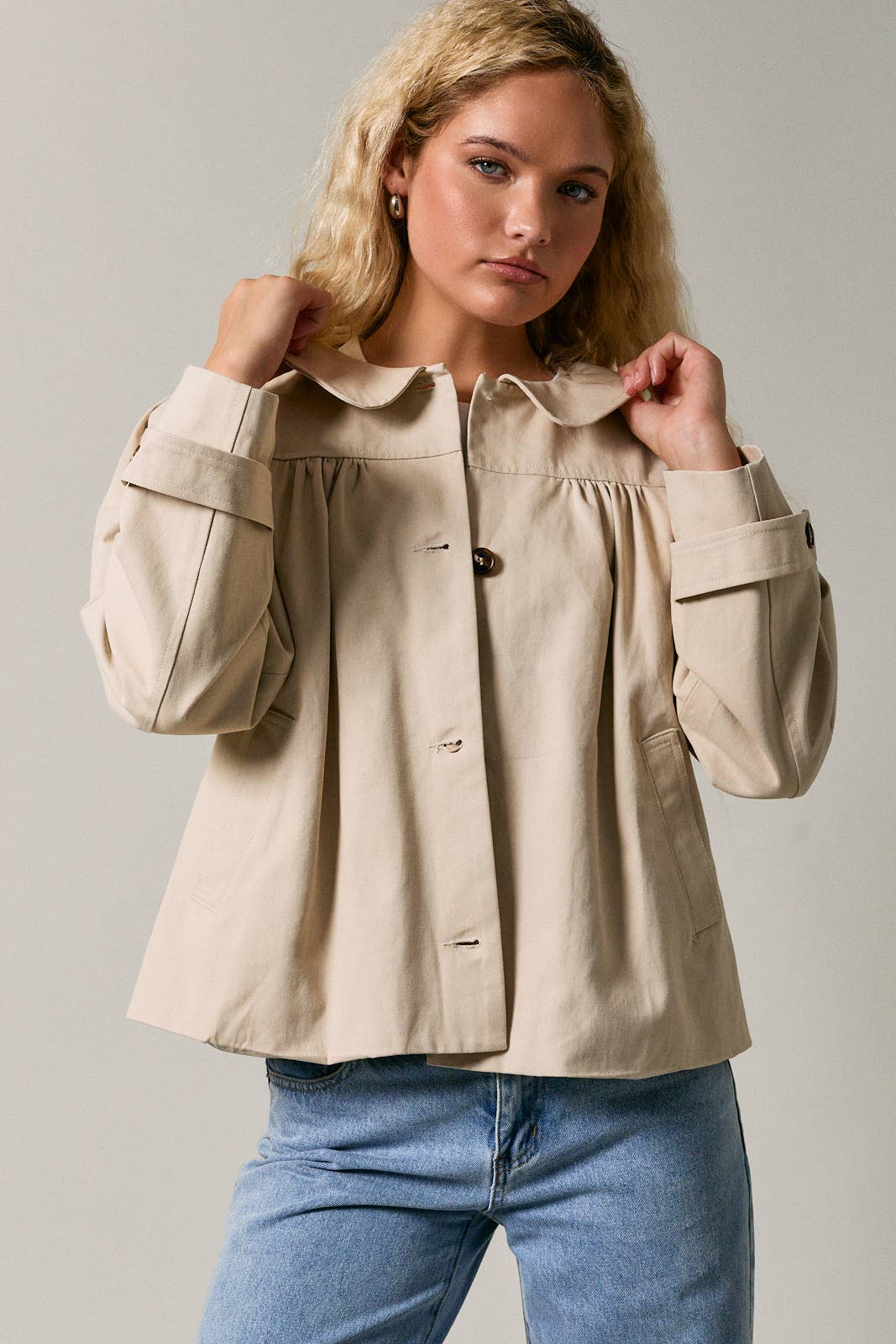 LE LIS Peter Pan Collar Ruched Jacket - Beige