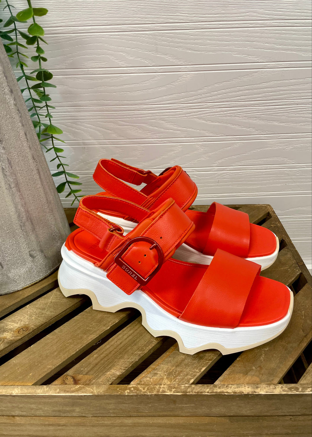 SOREL Kinetic Impact Wedge | Crimson Fire | Boutique on Fox