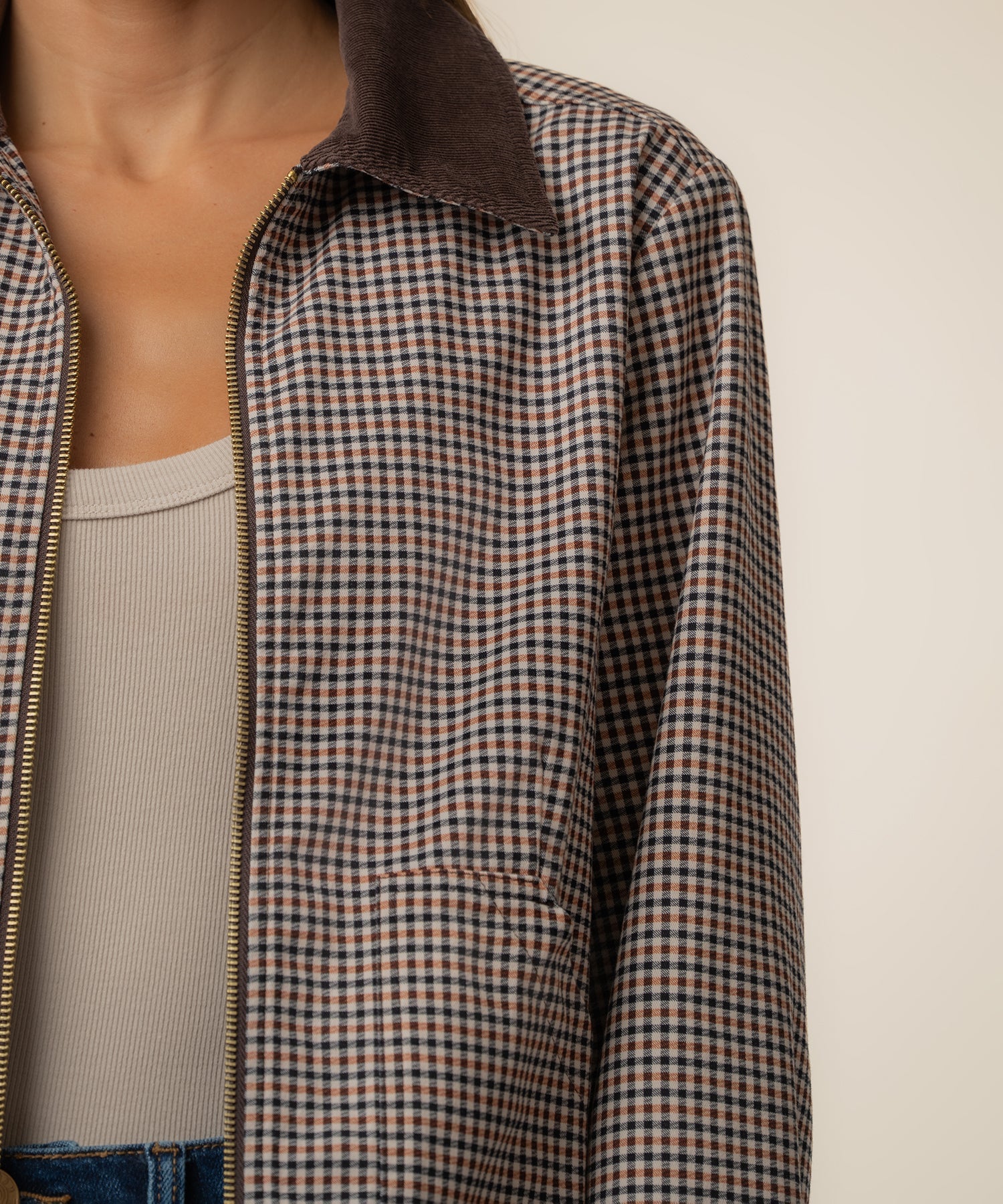 Kut from the Kloth Natalia Zip Front Jacket in Chocolate, close-up detail