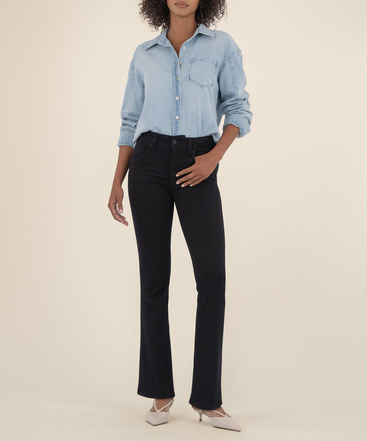 Kut from the Kloth Natalie High Rise Bootcut in Black, front view