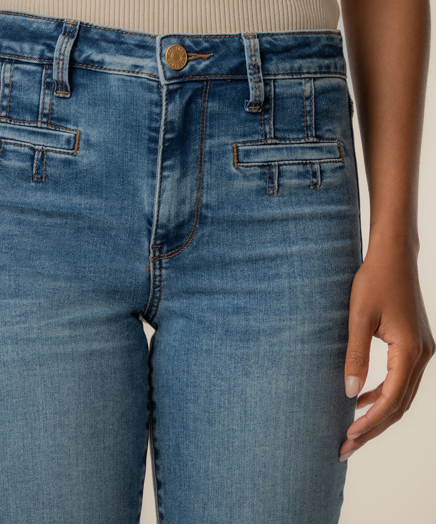 Kut Kelsey High Rise Flare Jean in Spirited - detail view
