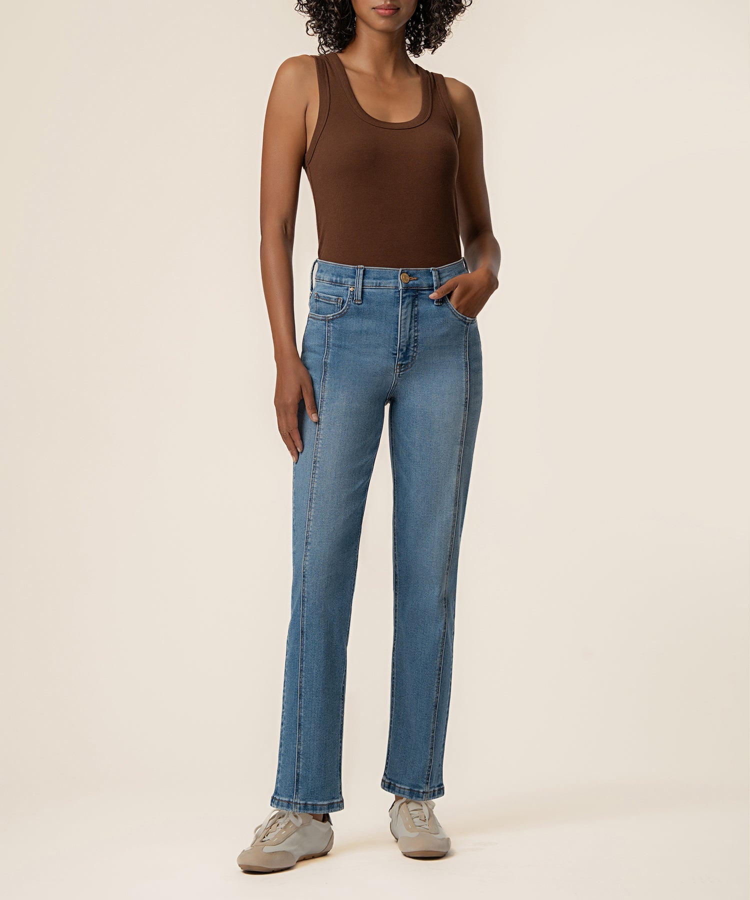 Kut Blair High Rise Straight Jean in Exhibiting - front view
