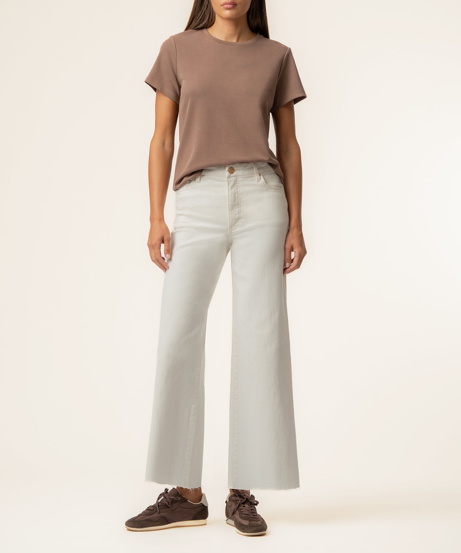 Kut from the Kloth Remington Scoop Neck Short Sleeve Shirt in Latte, front view