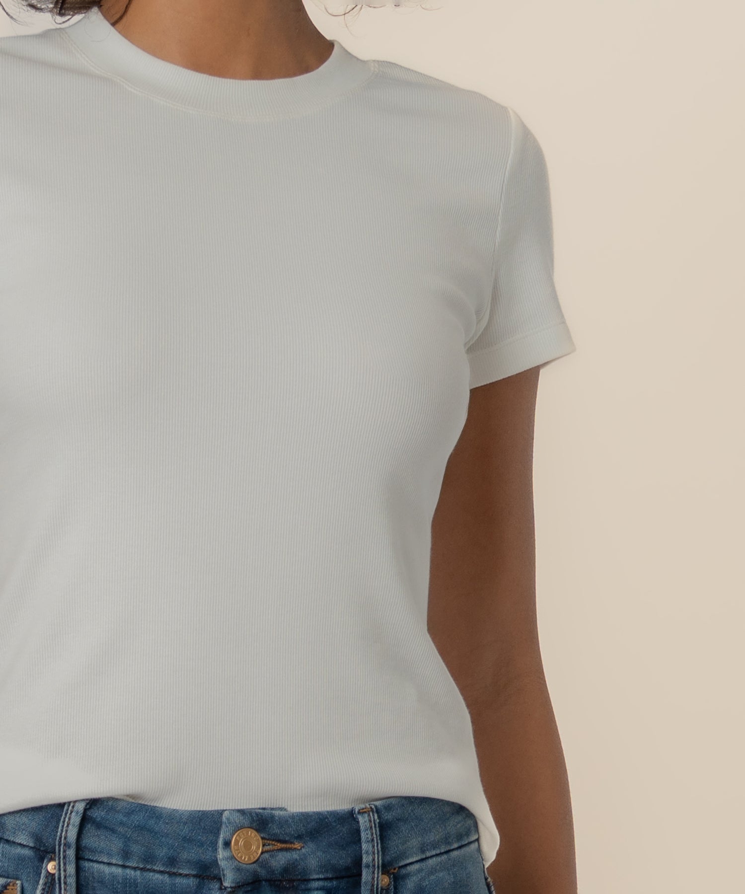 Kut from the Kloth Langley Short Sleeve Rib Top in White, close-up detail