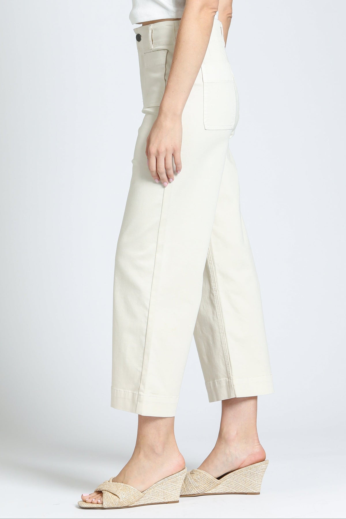Close-up of the patch pocket detail on the APNY Cropped Wide Leg Pant