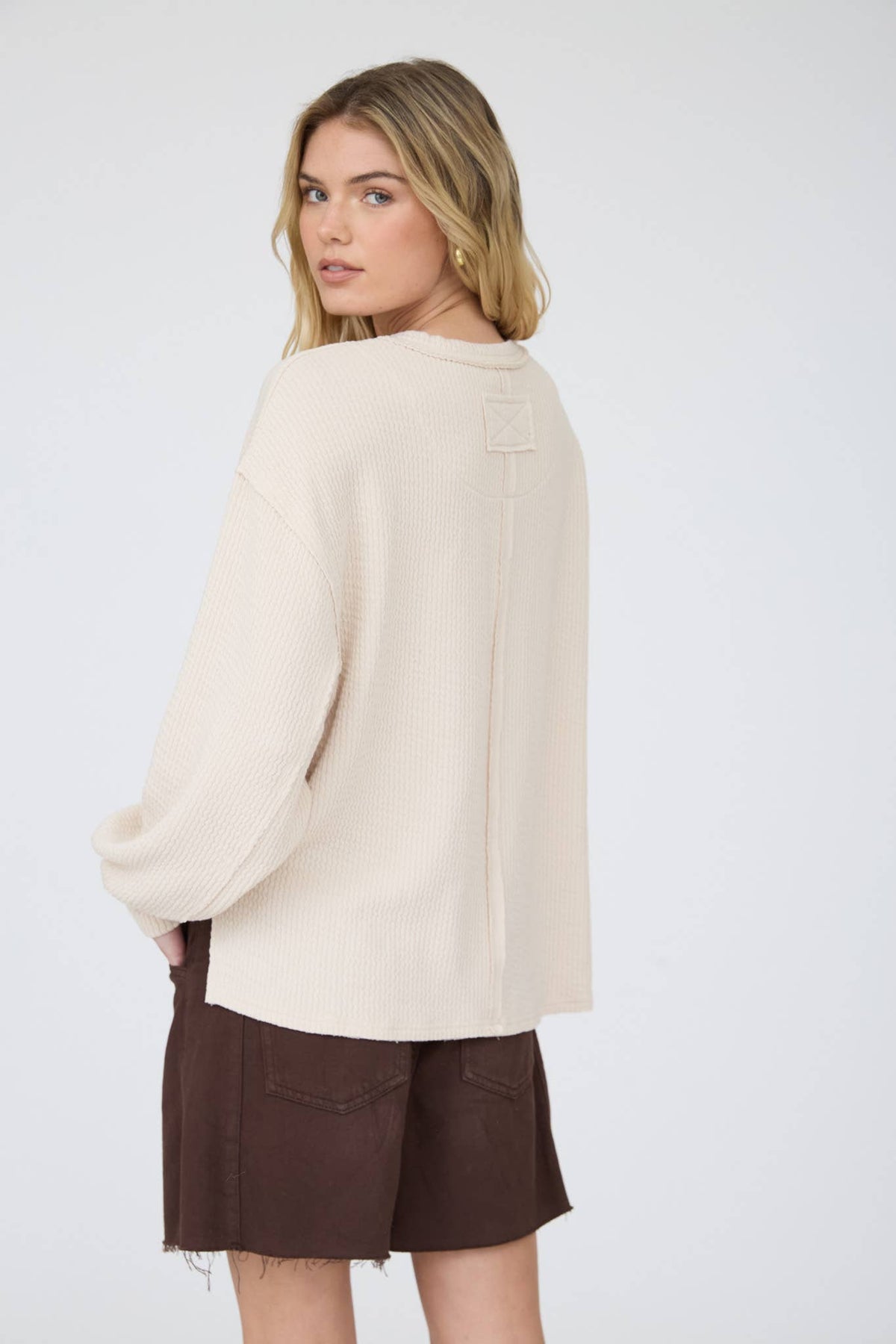 Blu Pepper Textured Exposed Seam Long Extended Sleeve Knit Top - Natural alternate view