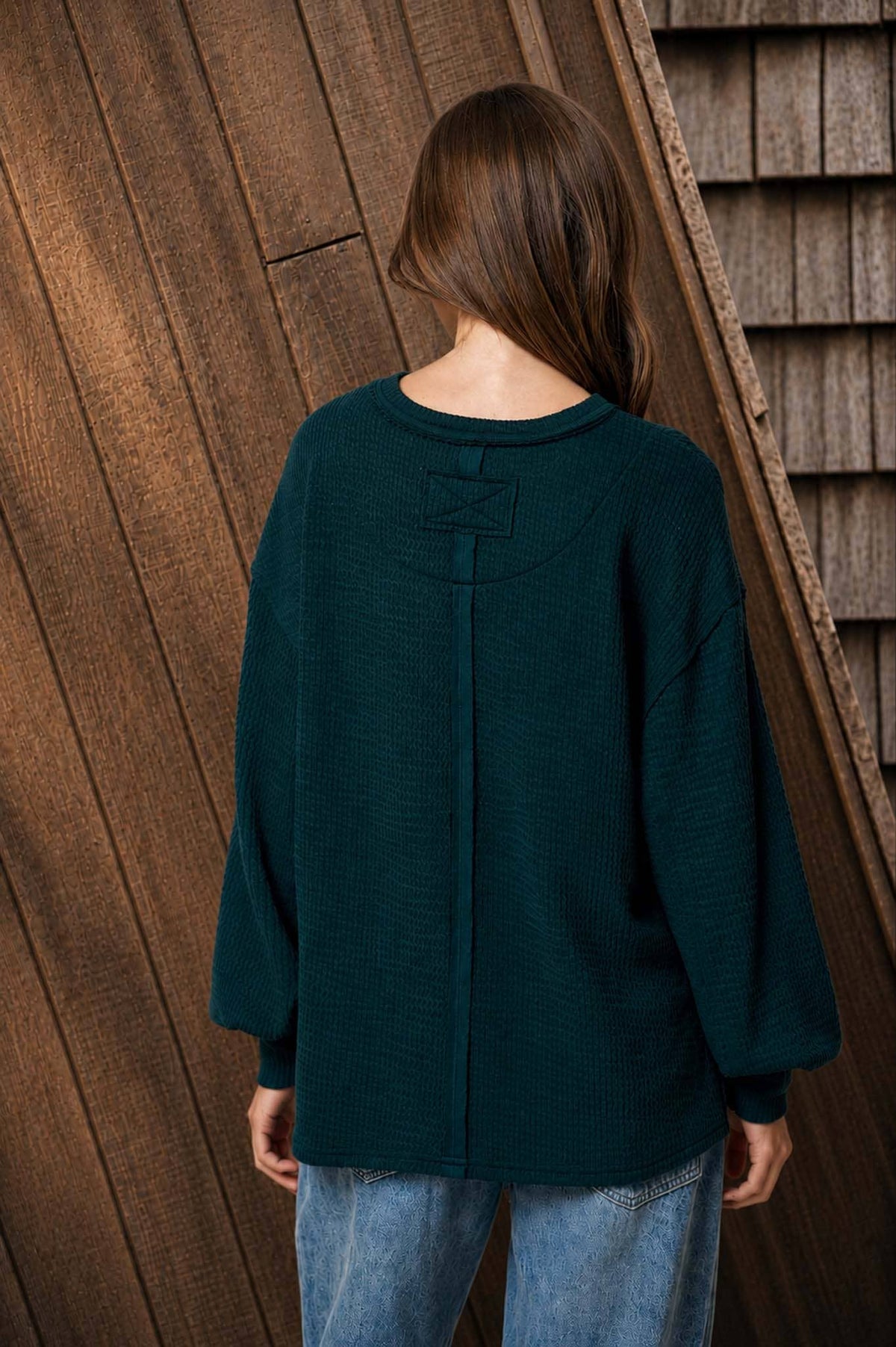 Blu Pepper Textured Exposed Seam Long Extended Sleeve Knit Top - Navy additional view