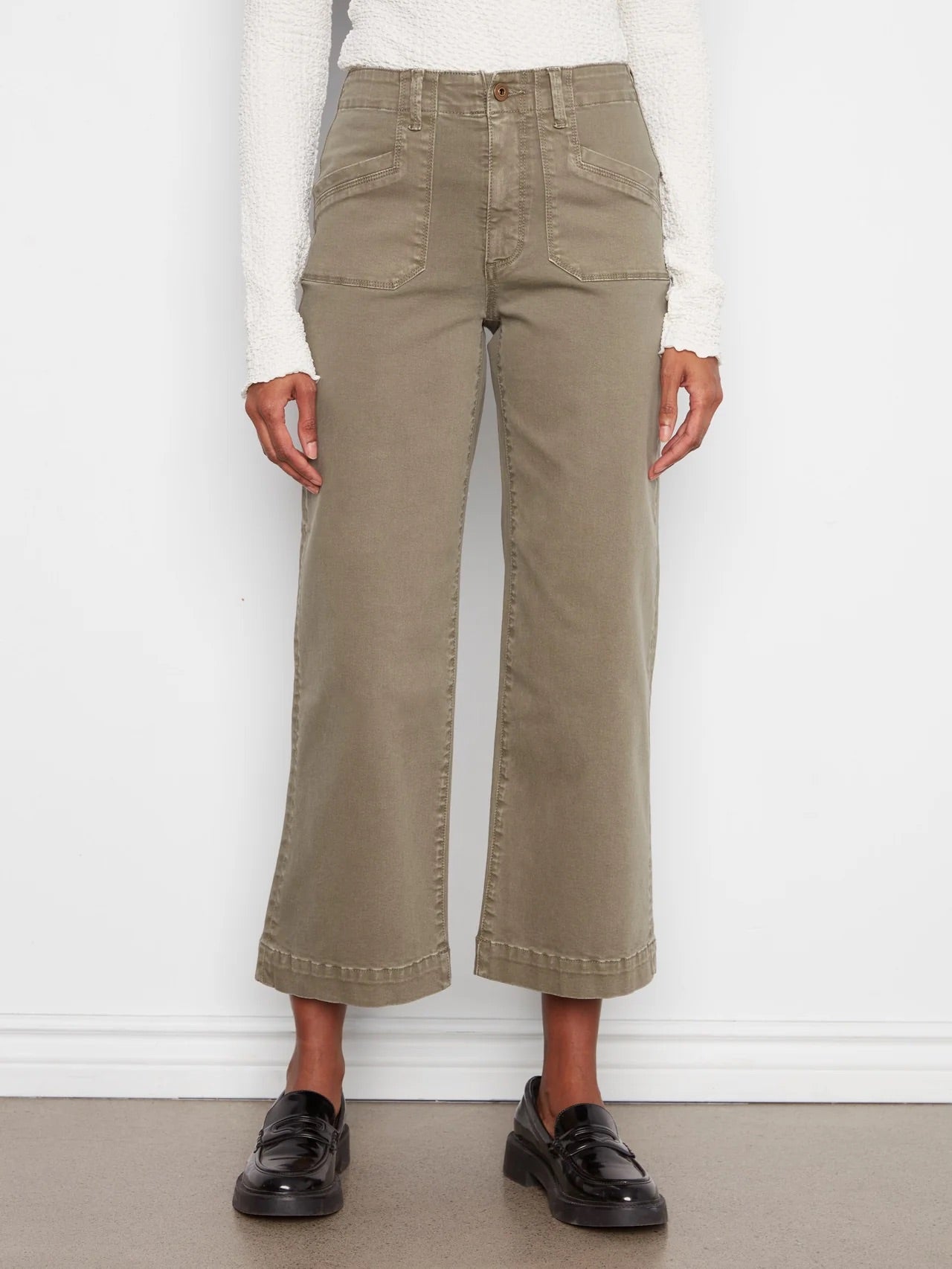 Side view of the Charlie B Cropped Wide Leg Patch Pocket Pant in Verveine.