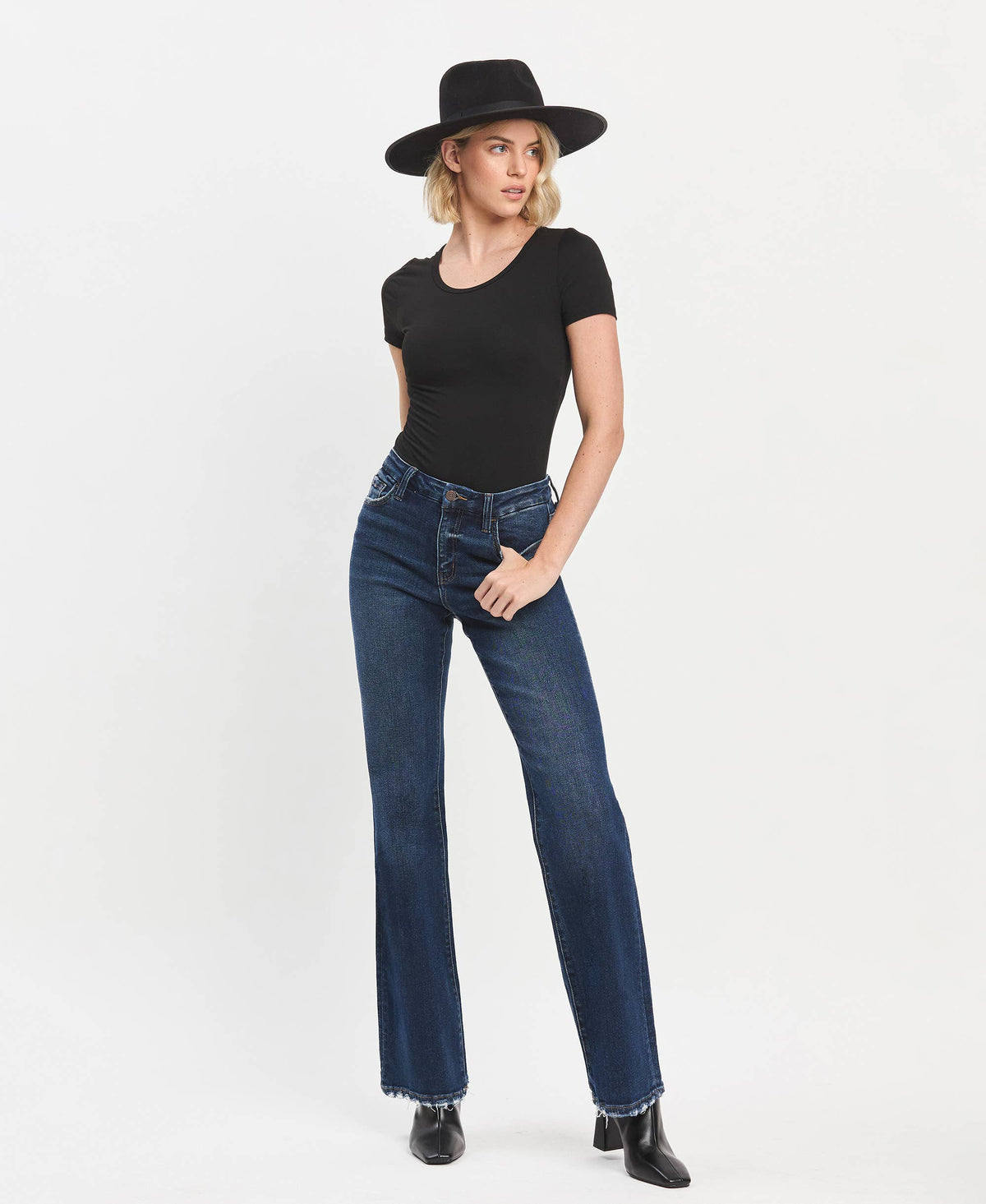 Vervet Bella Flare Jeans in Restructure dark wash