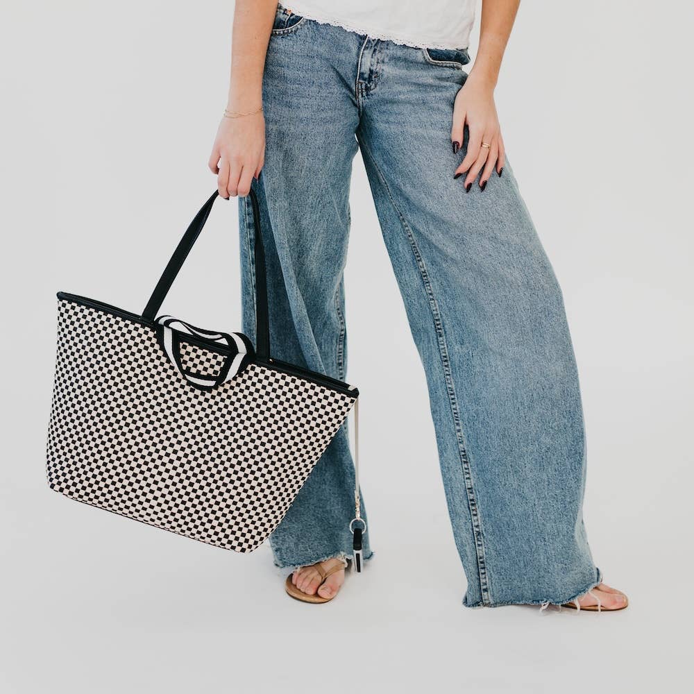 Side view of the Pretty Simple Woven Tiffany Organizer Tote in Checkered Black.