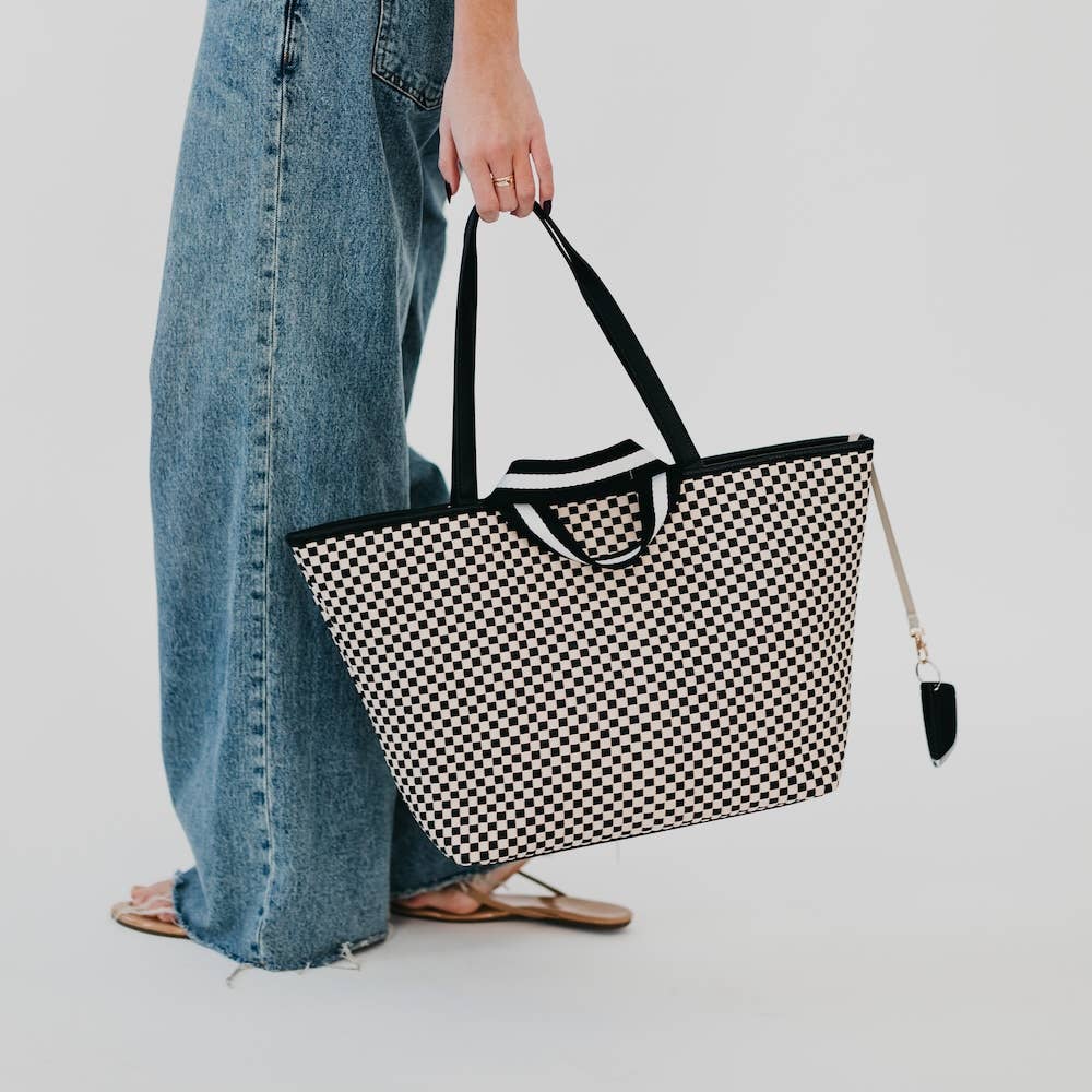 Back view of the Pretty Simple Woven Tiffany Organizer Tote in Checkered Black.