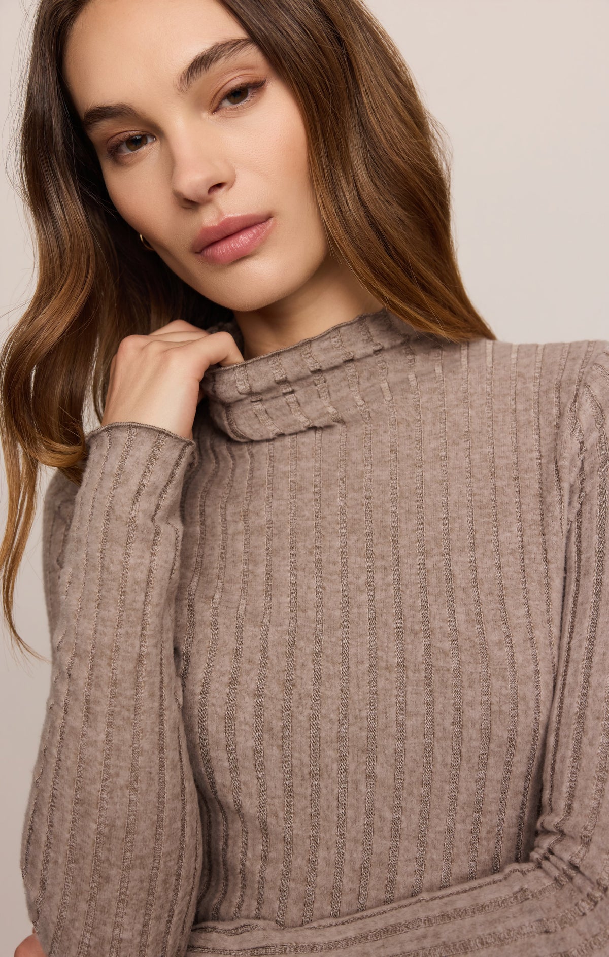Z Supply Hattie Long Sleeve Top in Heather Ash, close-up detail 1