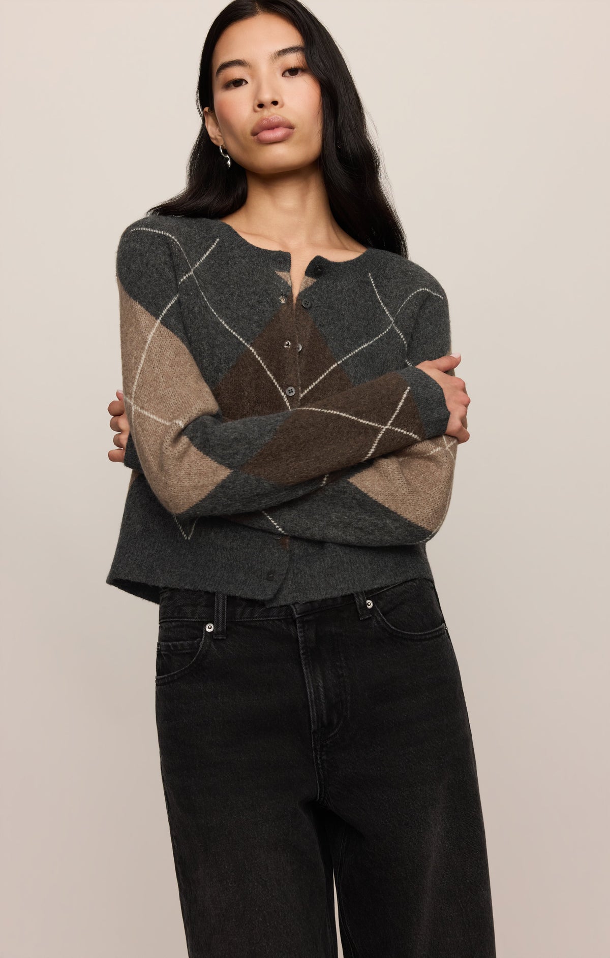 Z Supply Medina Argyle Cardigan in Charcoal Heather, close-up detail 3