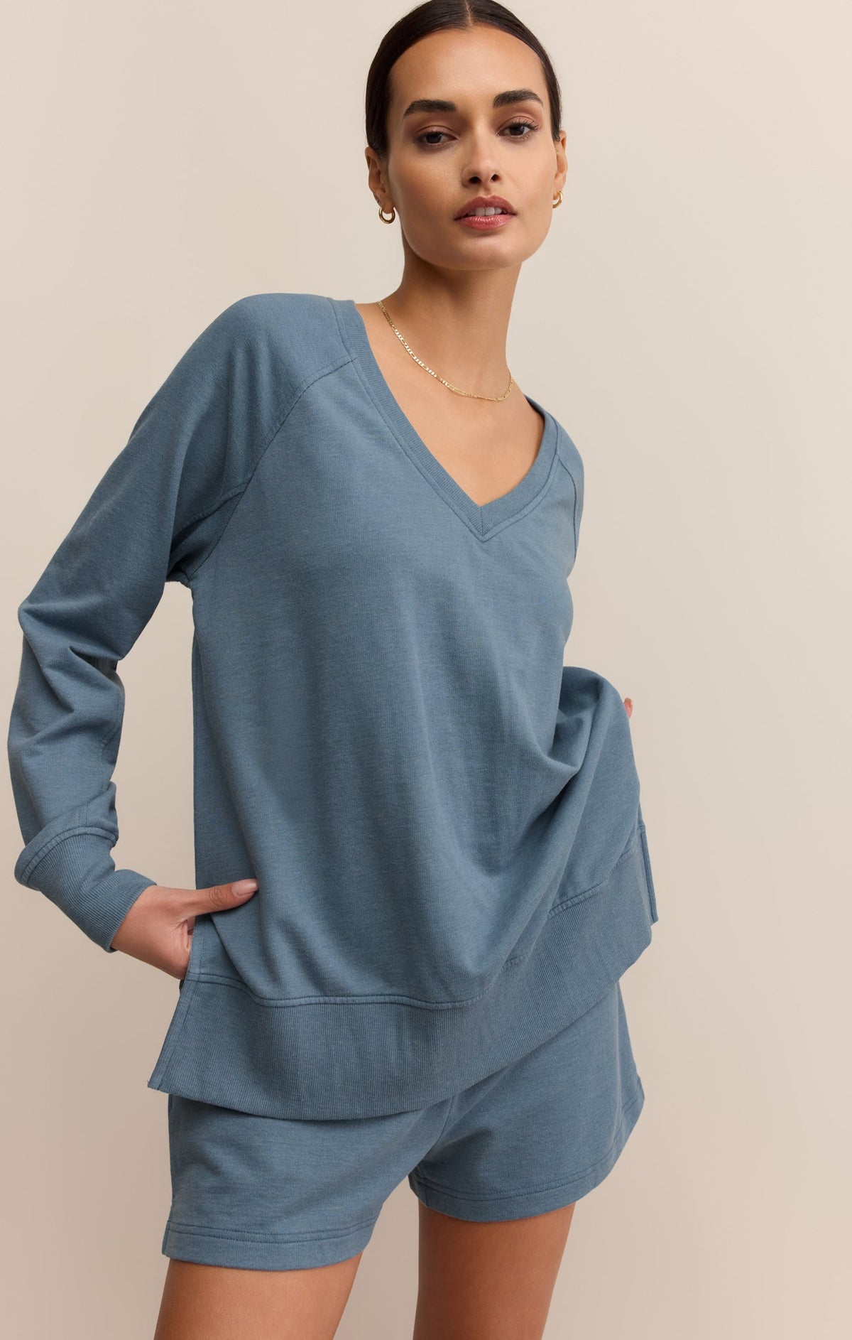 Z Supply Modern Weekender V Neck in Boathouse, close-up detail 2